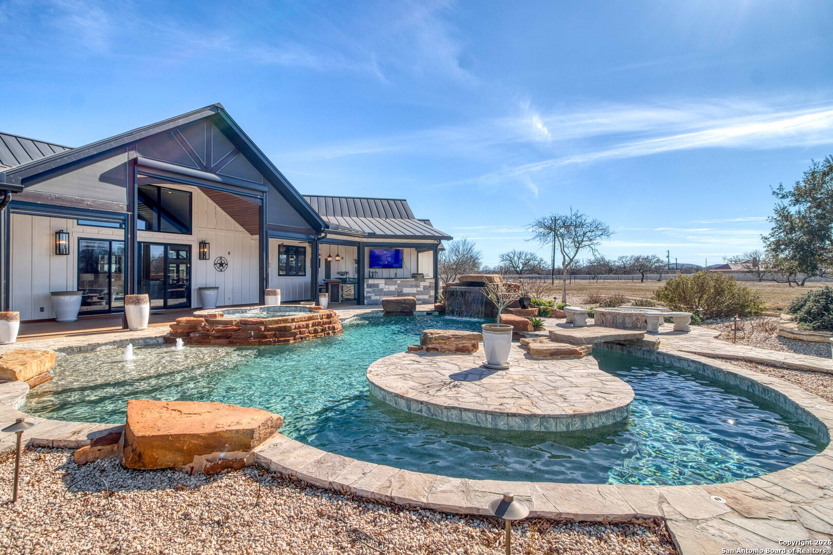 2021 Fm 3240 Bandera TX 78003