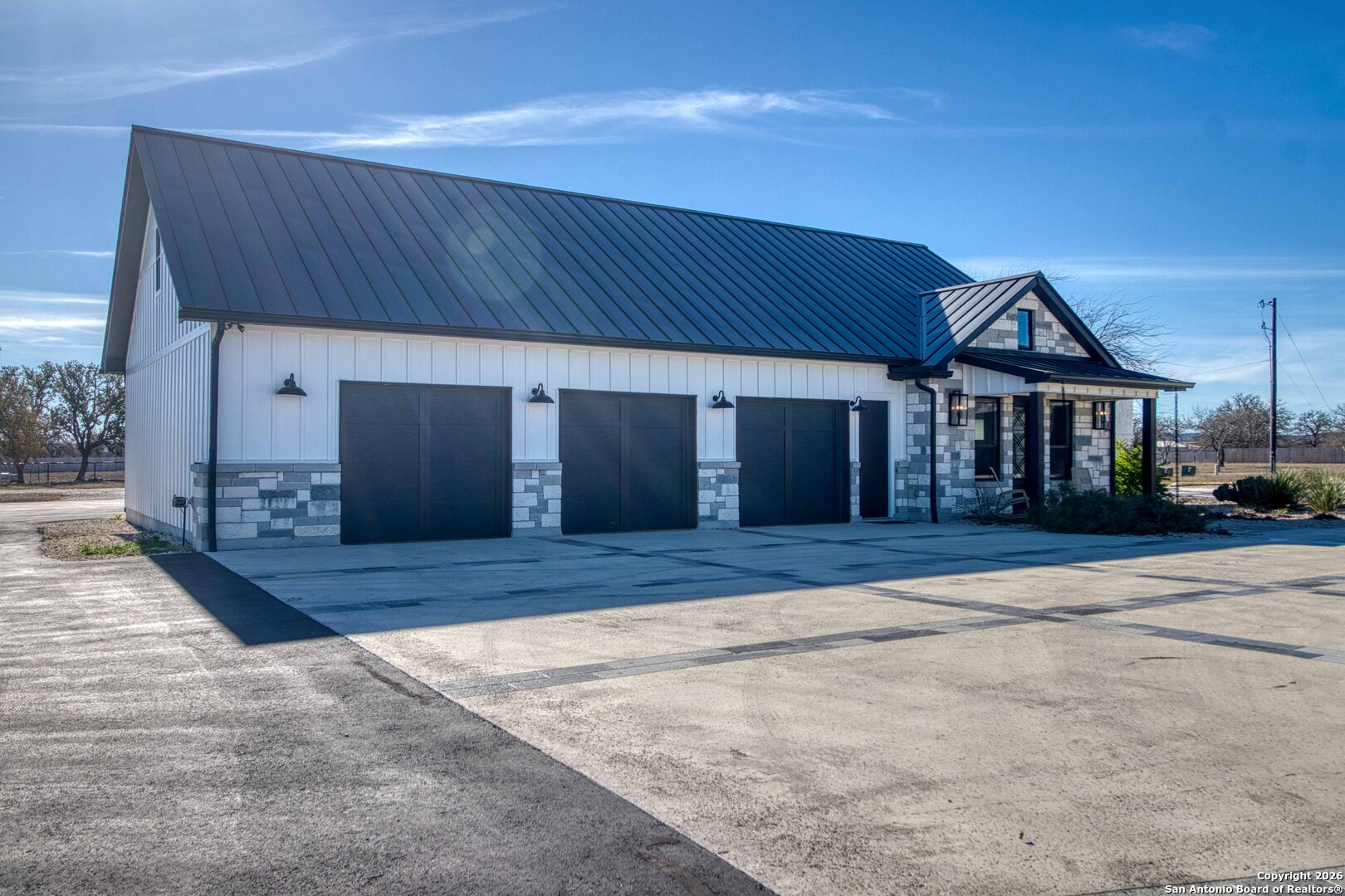 2021 Fm 3240 Bandera TX 78003