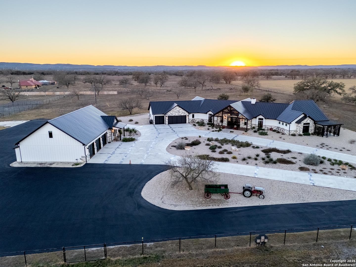 2021 Fm 3240 Bandera TX 78003