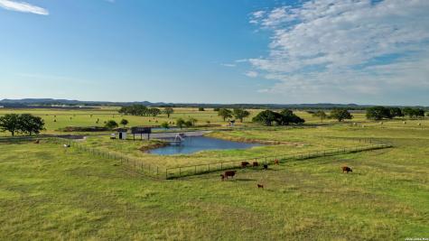 2021 Fm 3240 Bandera TX 78003