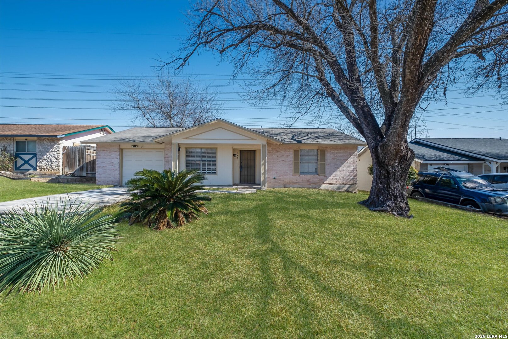 8422 Glen Mont San Antonio TX 78239