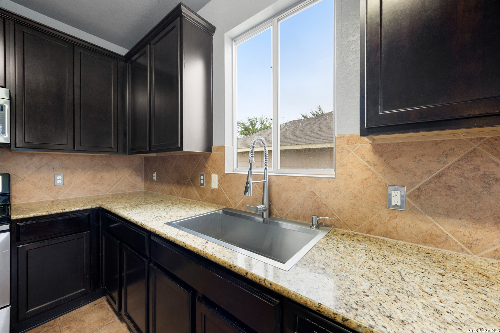 7418 Derby Vista Selma TX 78154