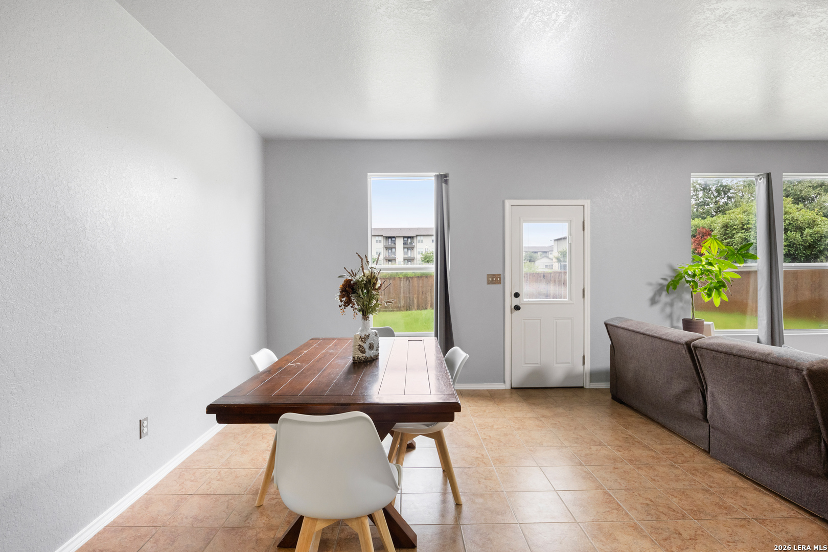 7418 Derby Vista Selma TX 78154