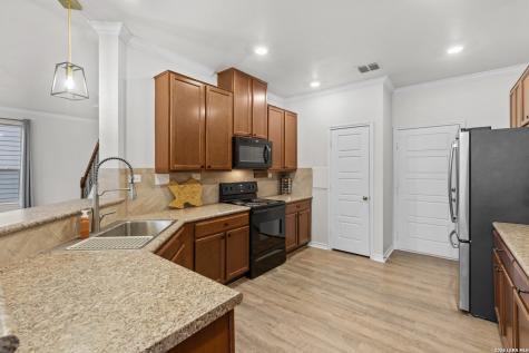 15414 Bucktown San Antonio TX 78253