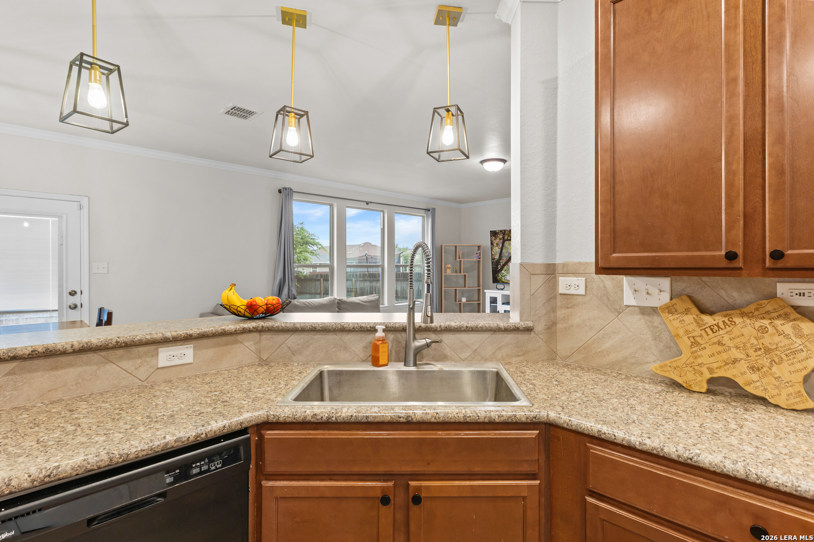 15414 Bucktown San Antonio TX 78253