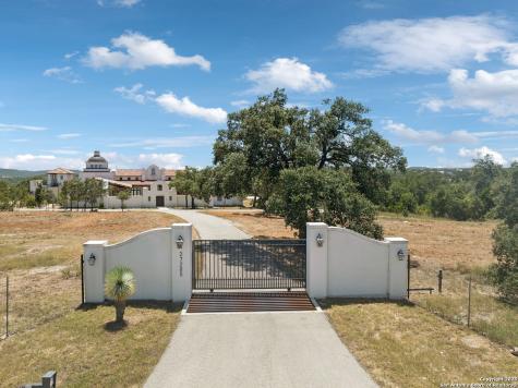 27285 Toutant Beauregard Road Boerne TX 78006