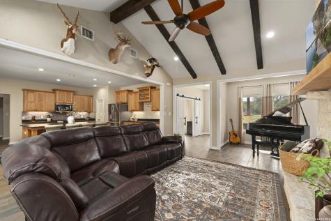 789 Privilege Estates Pipe Creek TX 78063