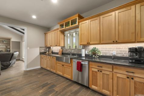 789 Privilege Estates Pipe Creek TX 78063