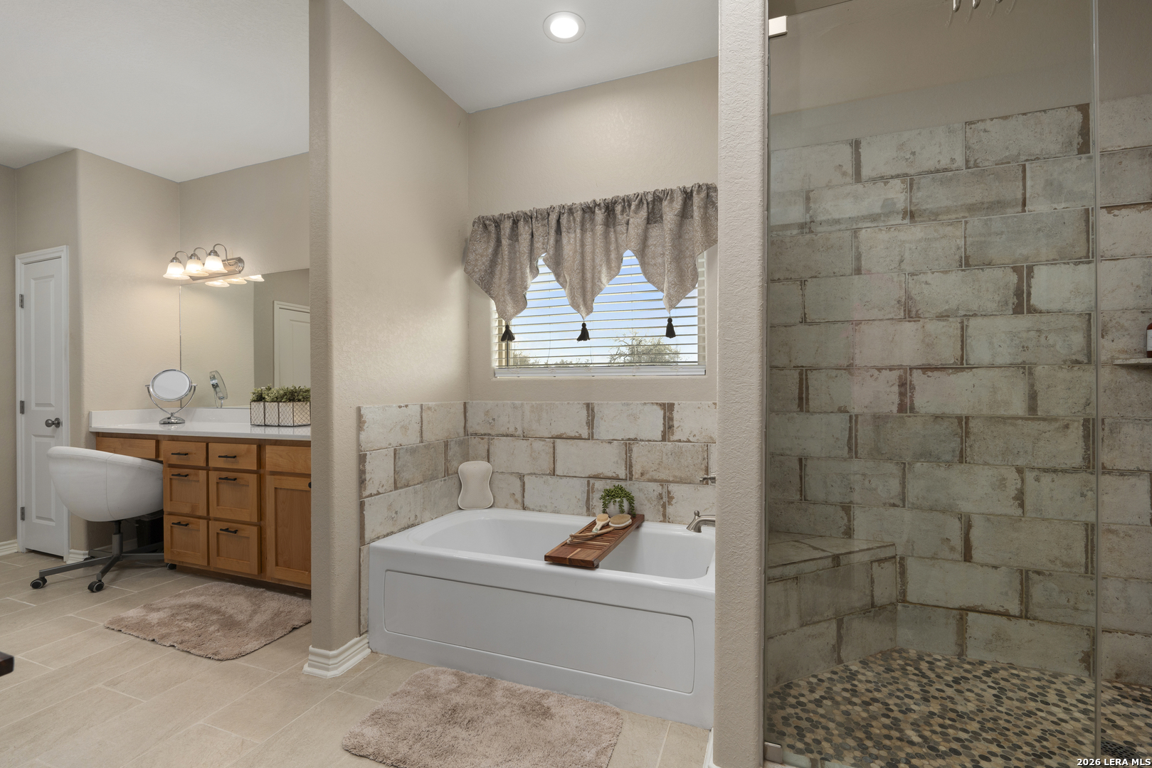 789 Privilege Estates Pipe Creek TX 78063
