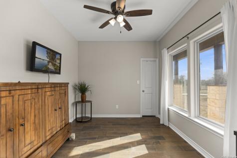 789 Privilege Estates Pipe Creek TX 78063