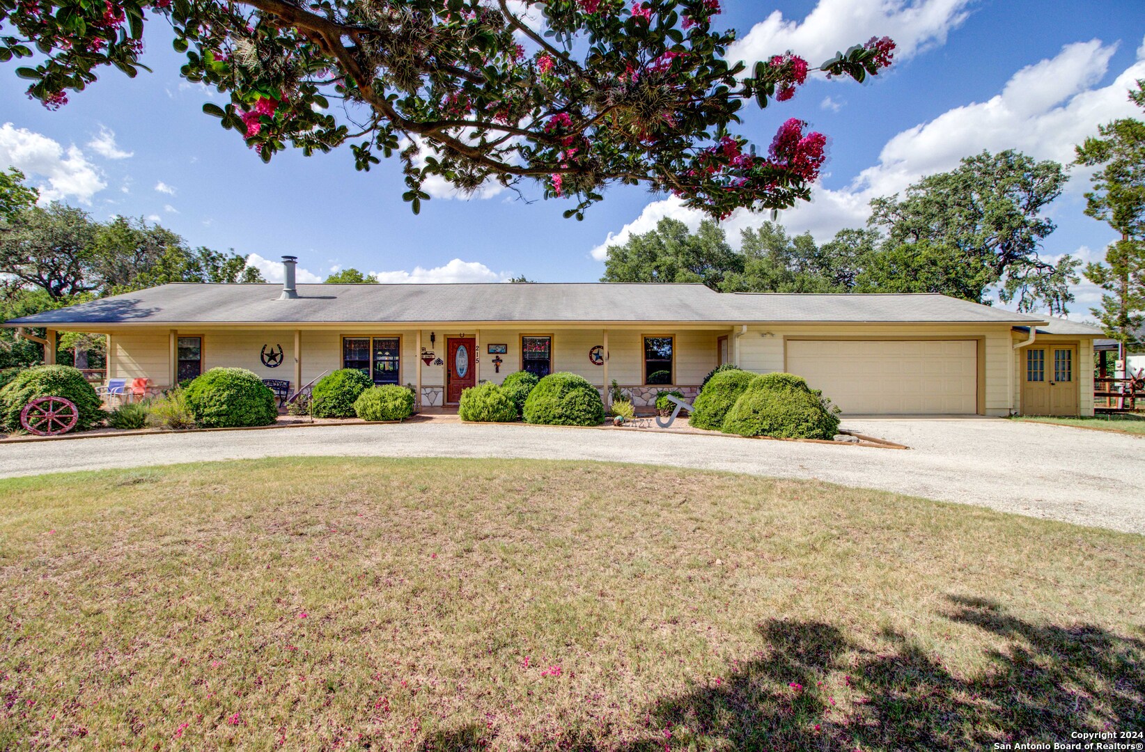 215 Creekwood Drive Bandera TX 78003