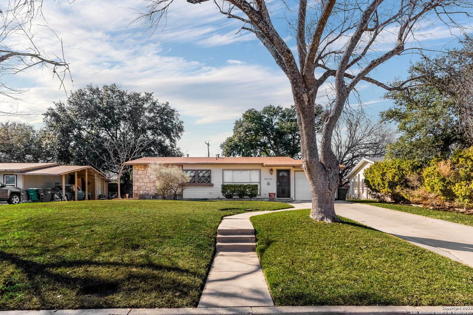 8215 Robin Hill Drive San Antonio TX 78230