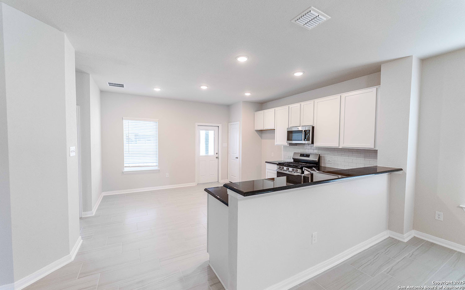 6523 Scooby Acres San Antonio TX 78253