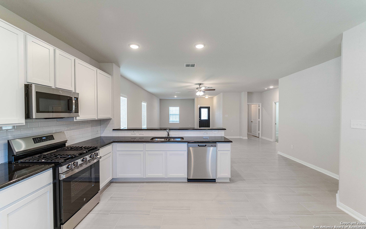 6523 Scooby Acres San Antonio TX 78253