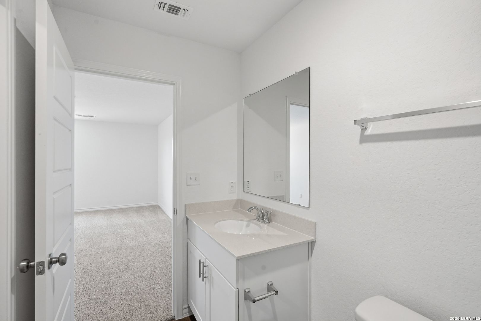 1343 Vallarta Centro Converse TX 78109