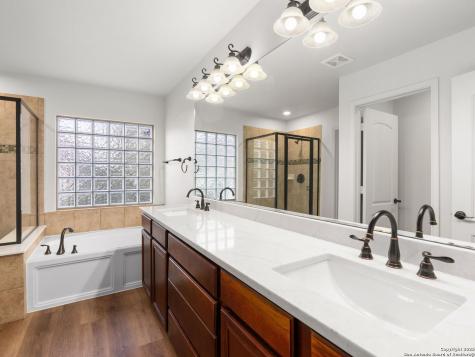 4135 Woodbridge Way San Antonio TX 78257