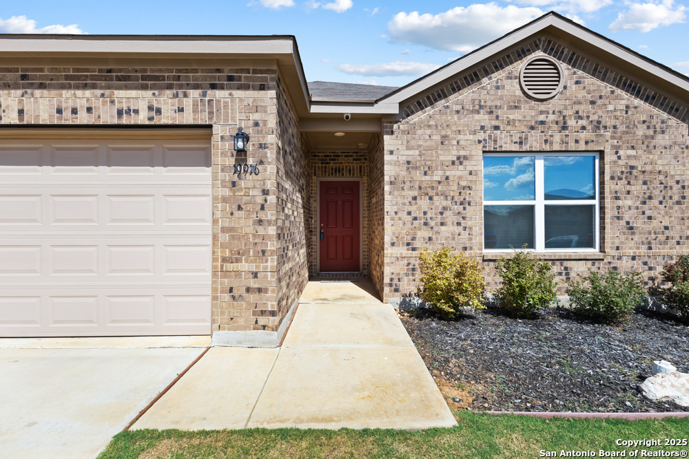 19916 Doc Holiday Lytle TX 78052