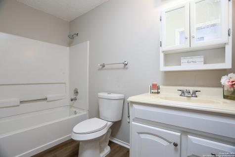 7142 Teton Ridge San Antonio TX 78233
