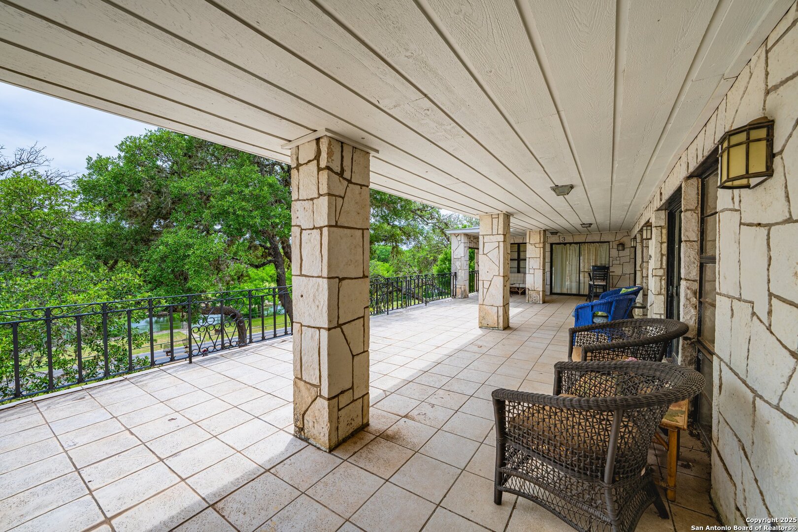 1120 Highway 39 Ingram TX 78025