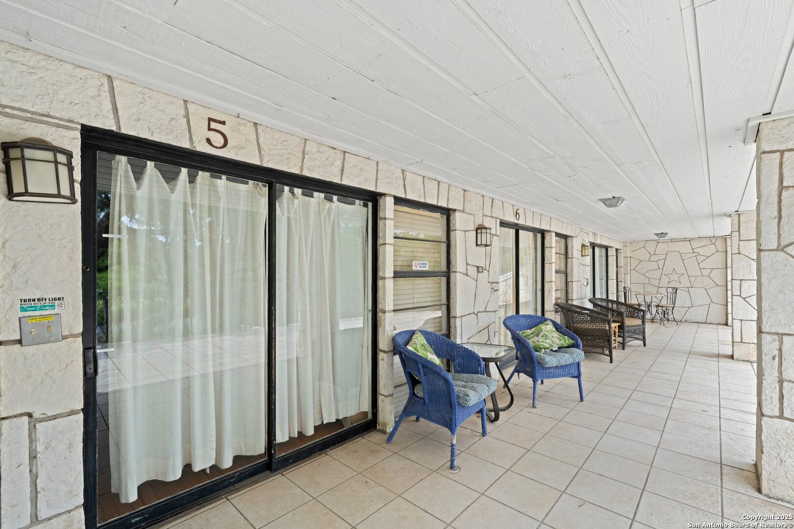 1120 Highway 39 Ingram TX 78025