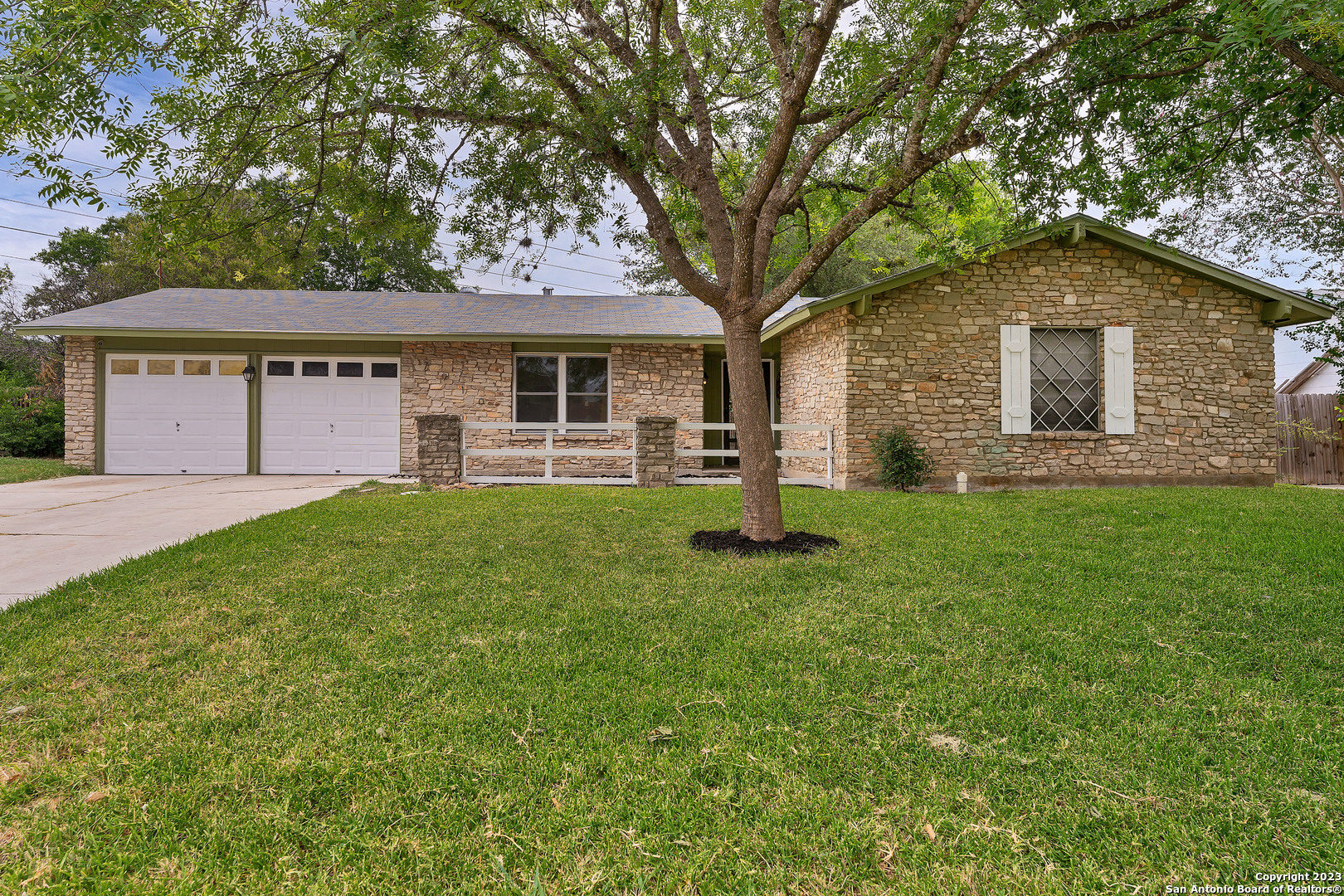 7910 Mountain Forest San Antonio TX 78239