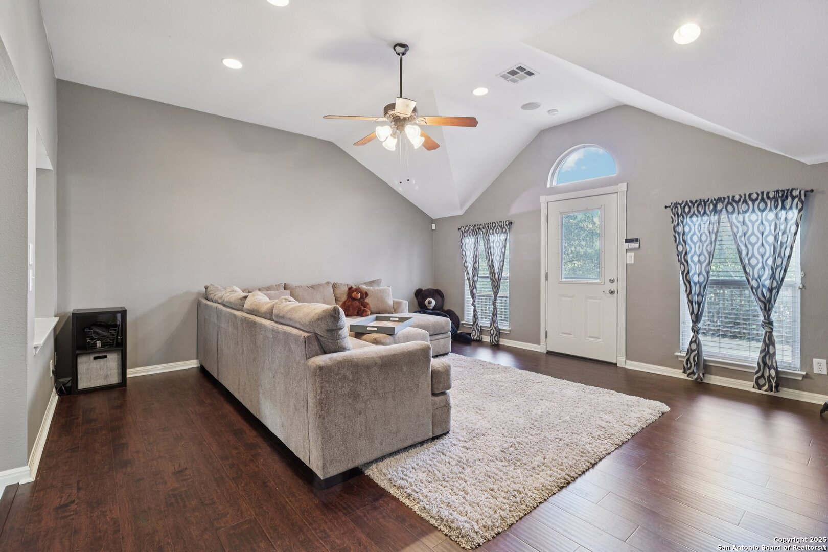407 Mesa Canyon San Antonio TX 78258