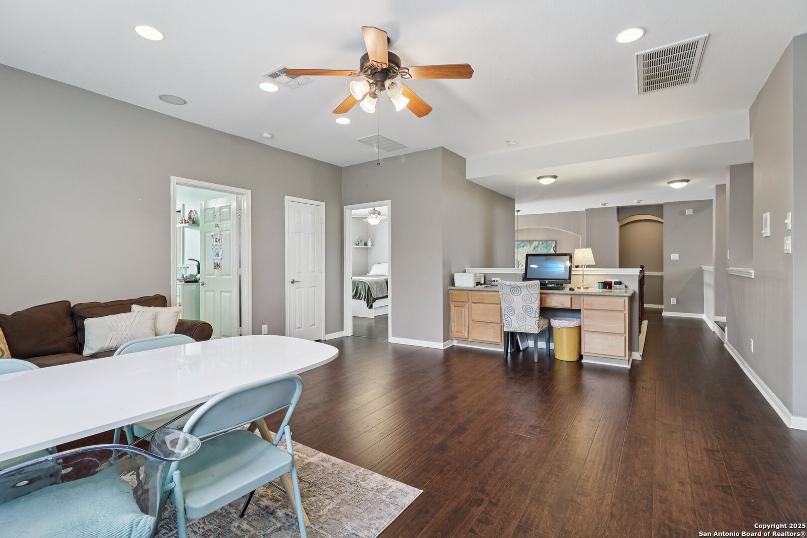 407 Mesa Canyon San Antonio TX 78258