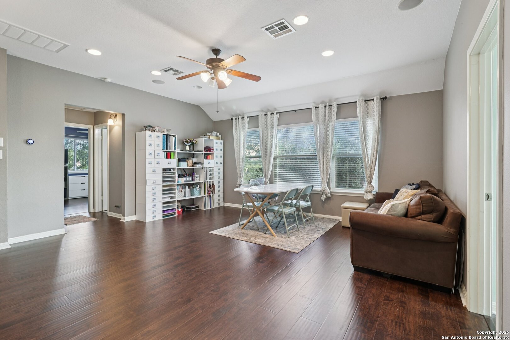 407 Mesa Canyon San Antonio TX 78258