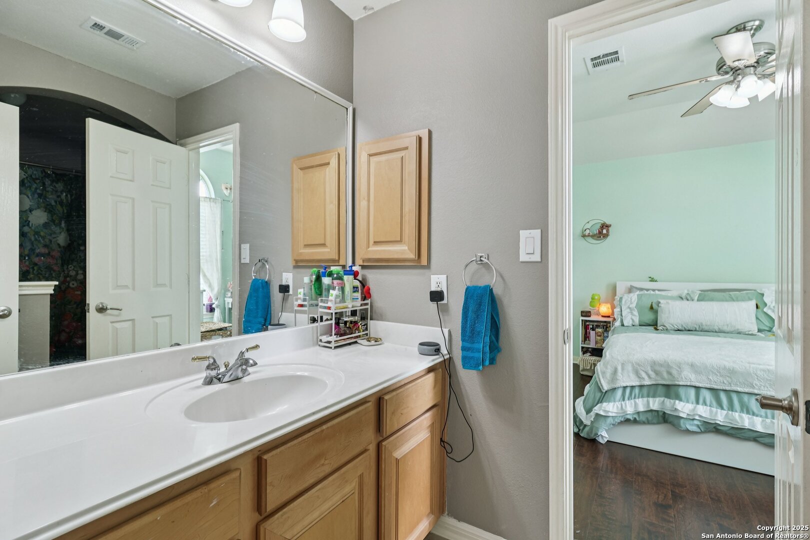 407 Mesa Canyon San Antonio TX 78258