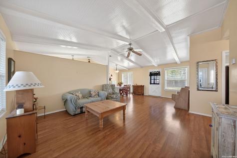 3706 Petry Drive Kirby TX 78219