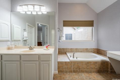 3710 River Falls San Antonio TX 78259