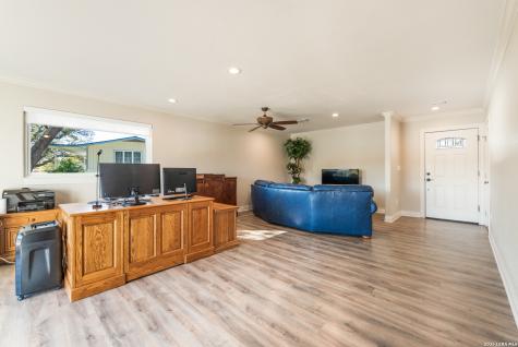 516 Island Lodges Buchanan Dam TX 78609