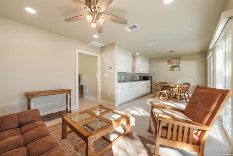 516 Island Lodges Buchanan Dam TX 78609