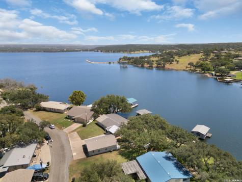 516 Island Lodges Buchanan Dam TX 78609