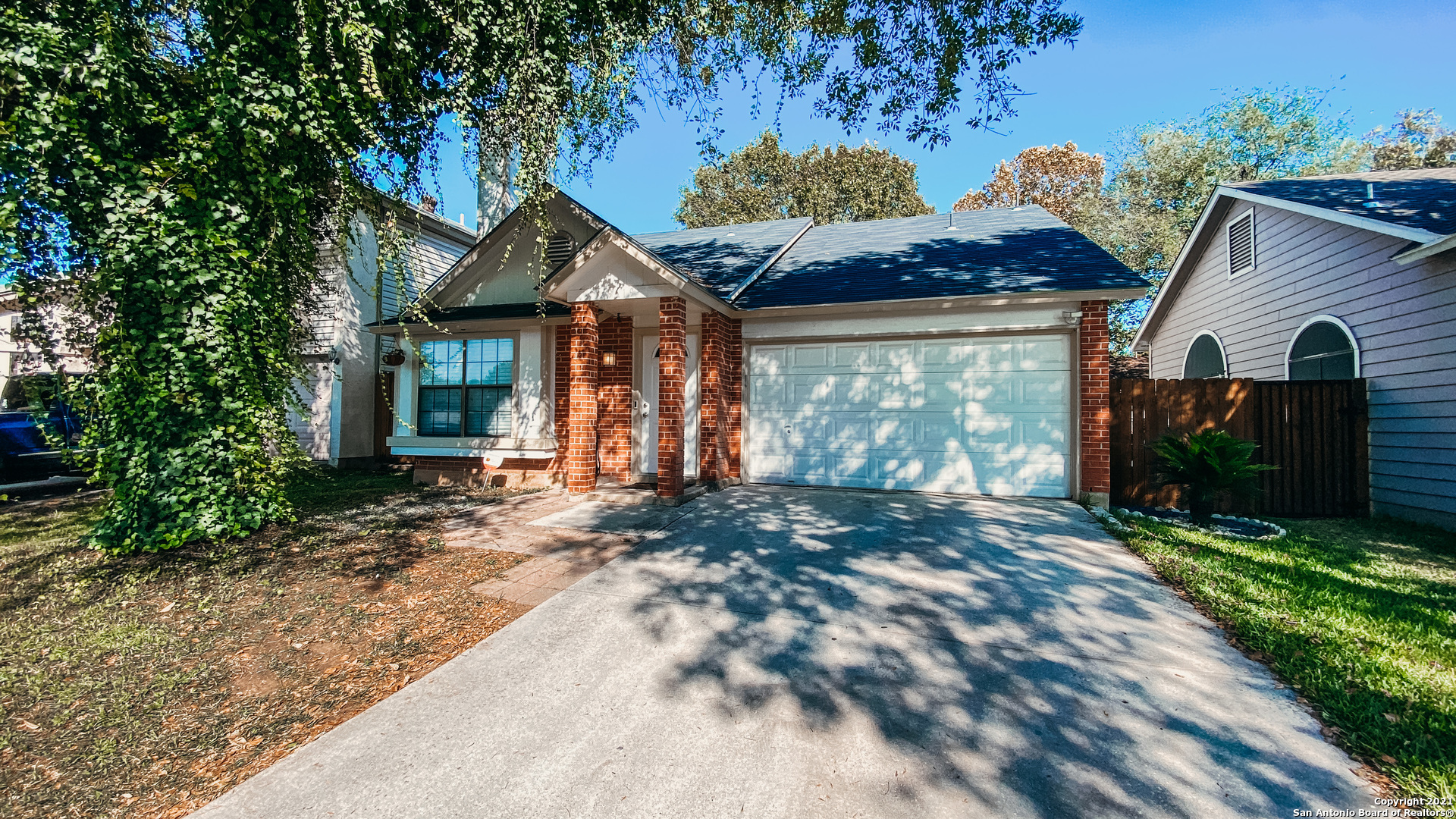 9119 Village Brown San Antonio TX 78250