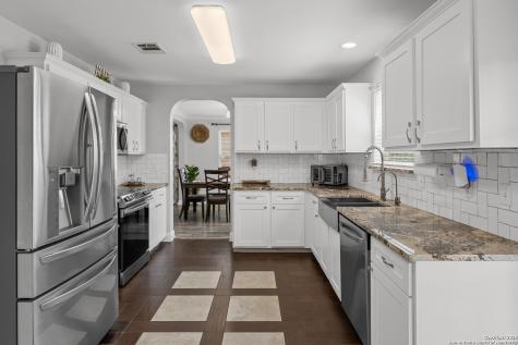 4326 Rogans Harbor San Antonio TX 78244