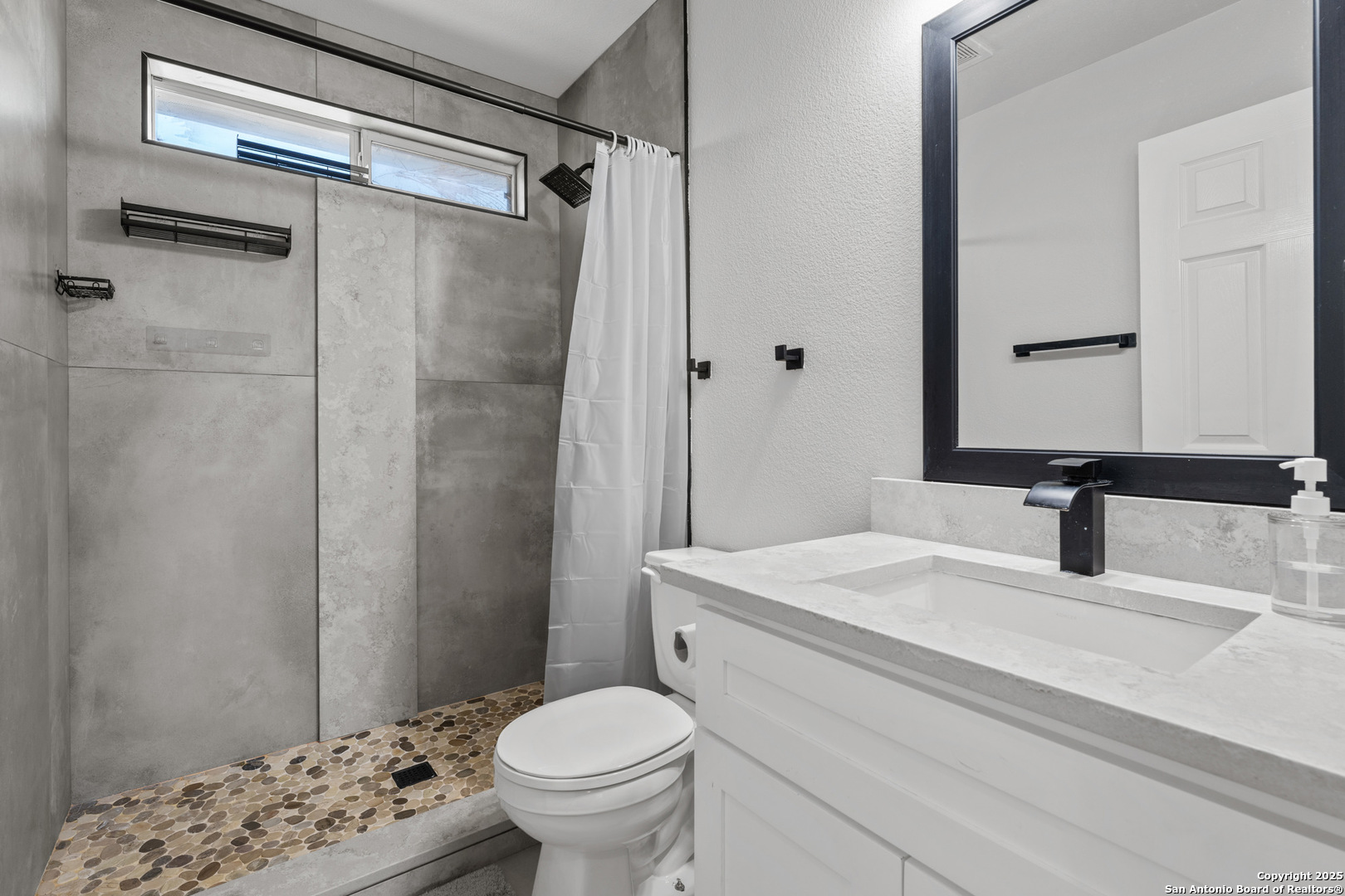 4326 Rogans Harbor San Antonio TX 78244