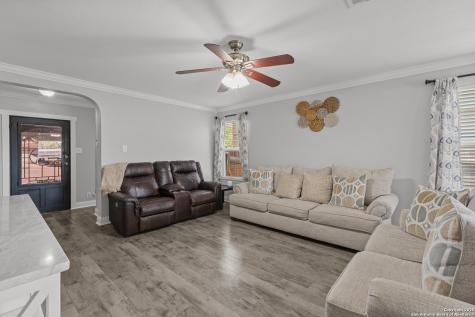 4326 Rogans Harbor San Antonio TX 78244