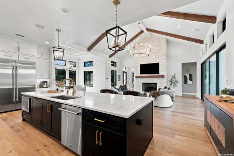 76 Ledgestone Boerne TX 78006