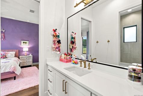 76 Ledgestone Boerne TX 78006