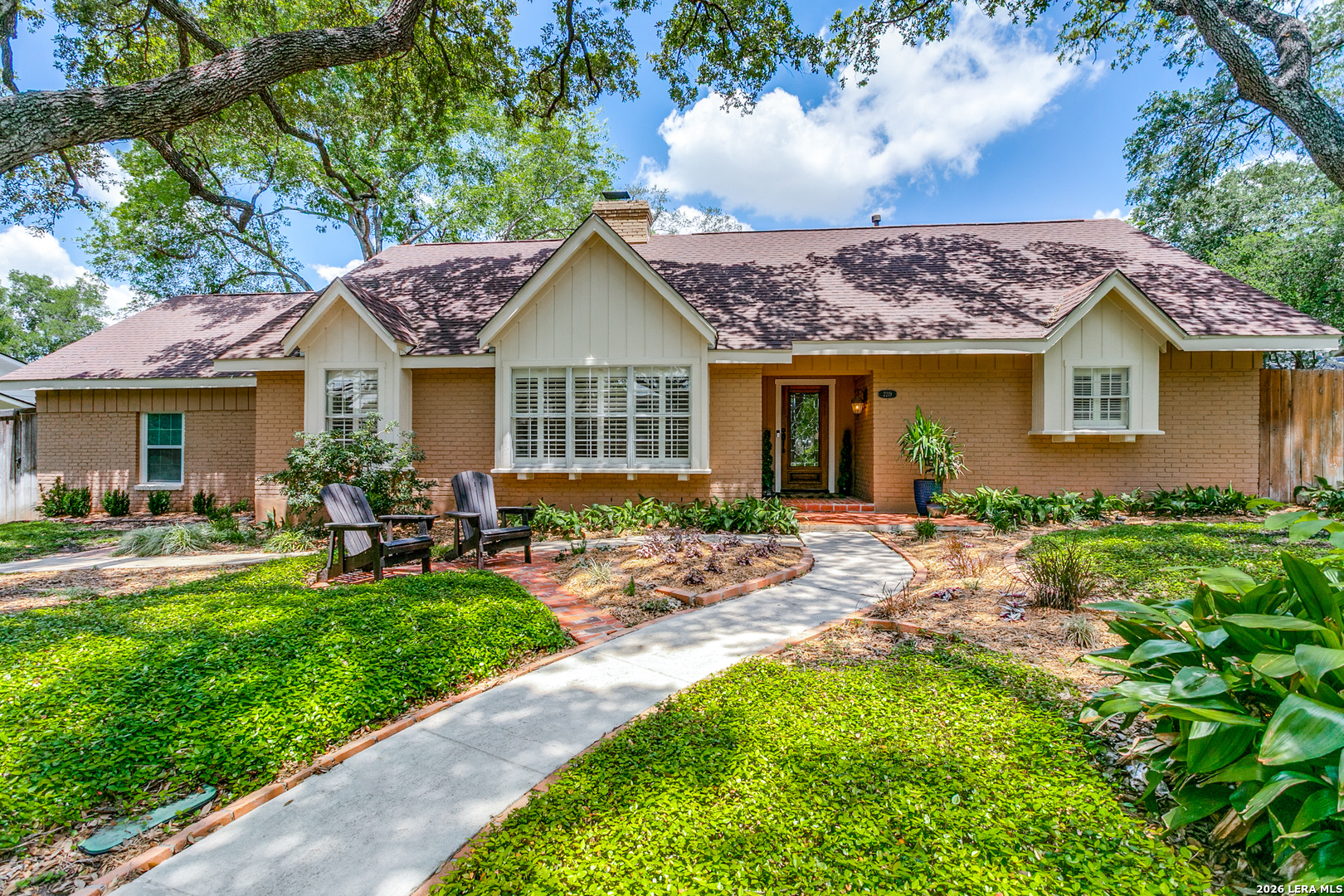 2219 Woodmen San Antonio TX 78209