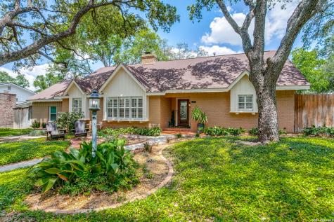2219 Woodmen San Antonio TX 78209
