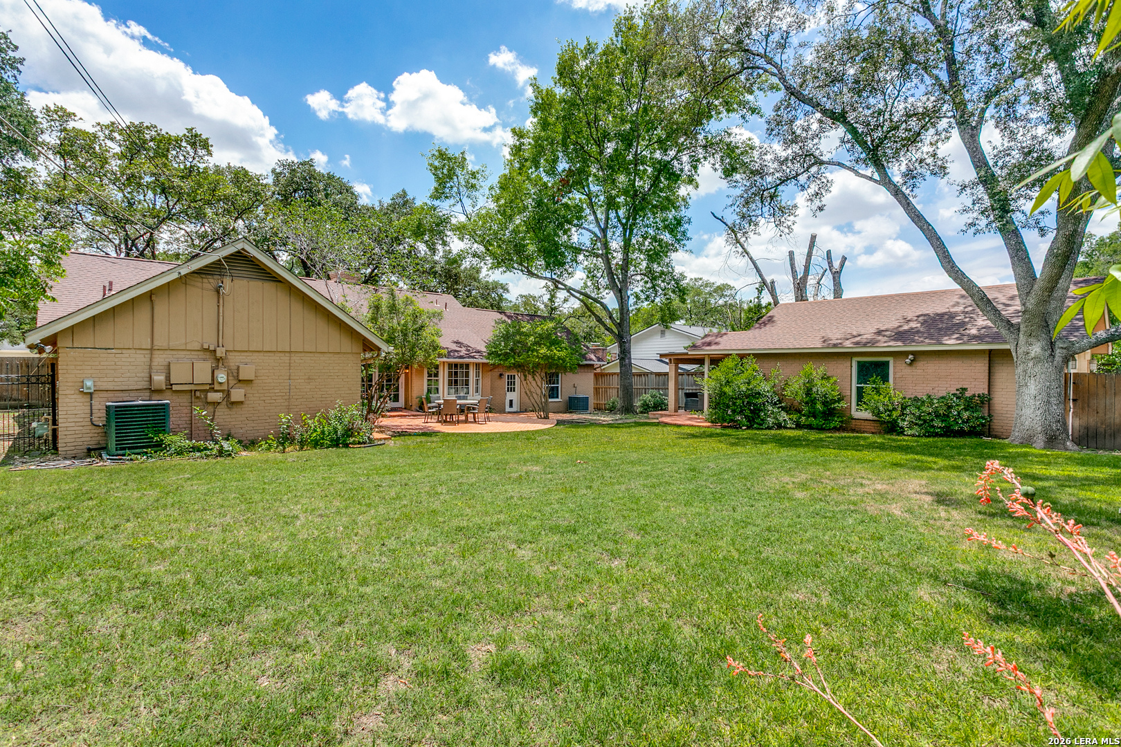 2219 Woodmen San Antonio TX 78209