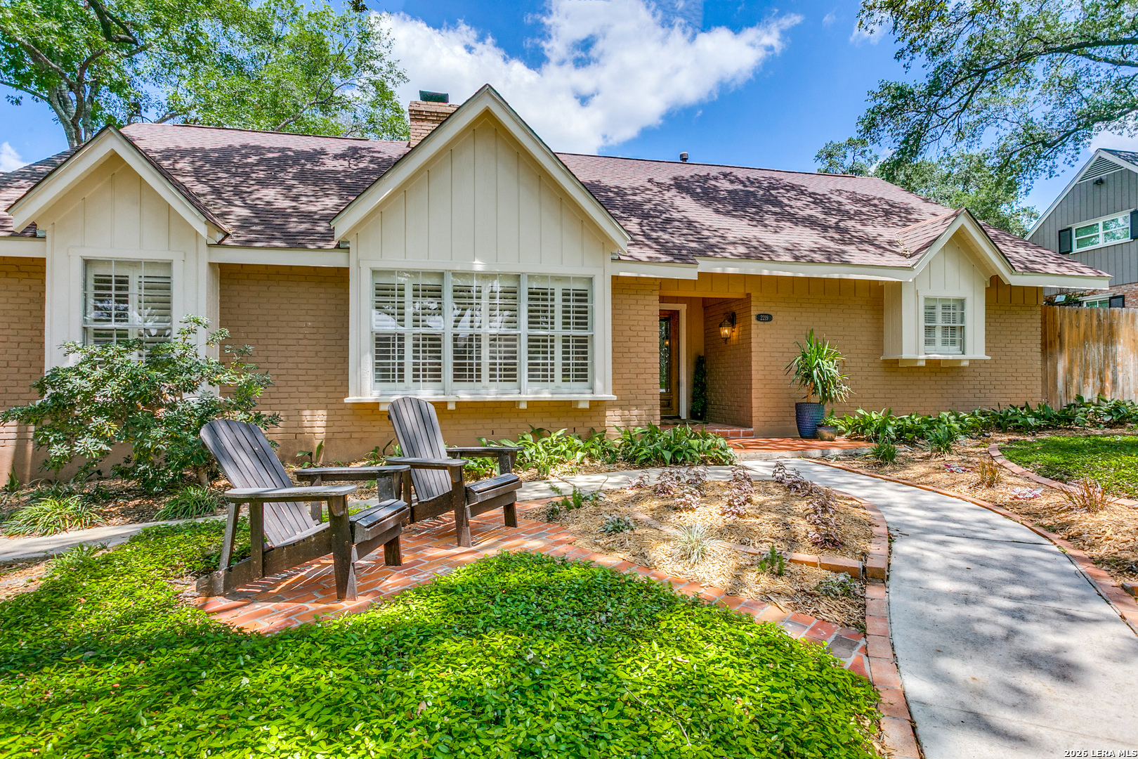 2219 Woodmen San Antonio TX 78209