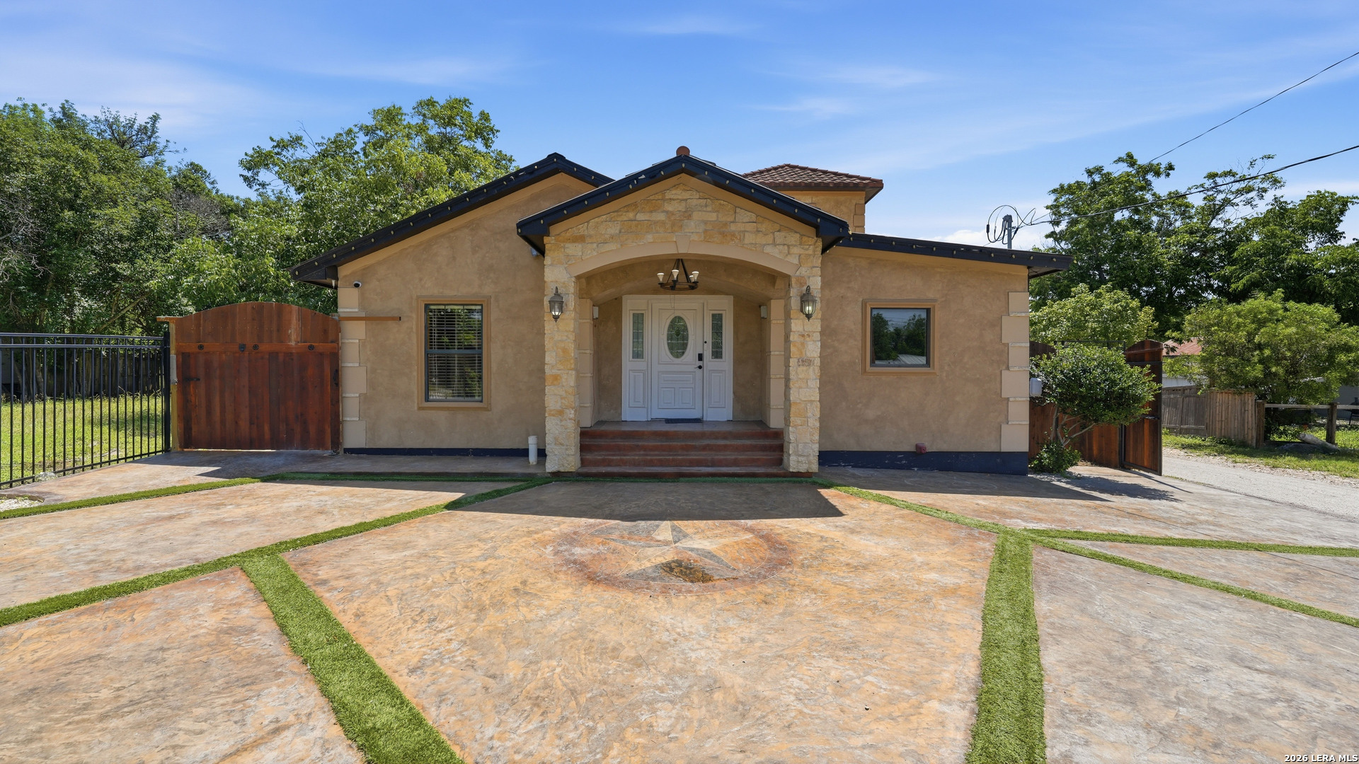 295 N West End Avenue New Braunfels TX 78130