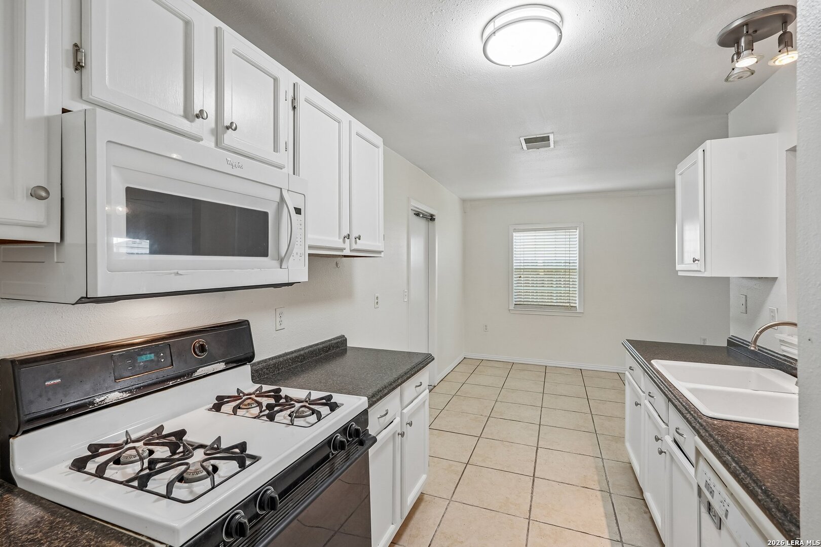10208 Flatland Trail Converse TX 78109