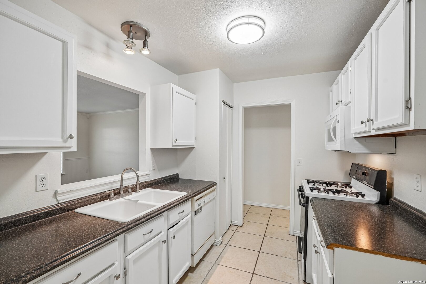 10208 Flatland Trail Converse TX 78109