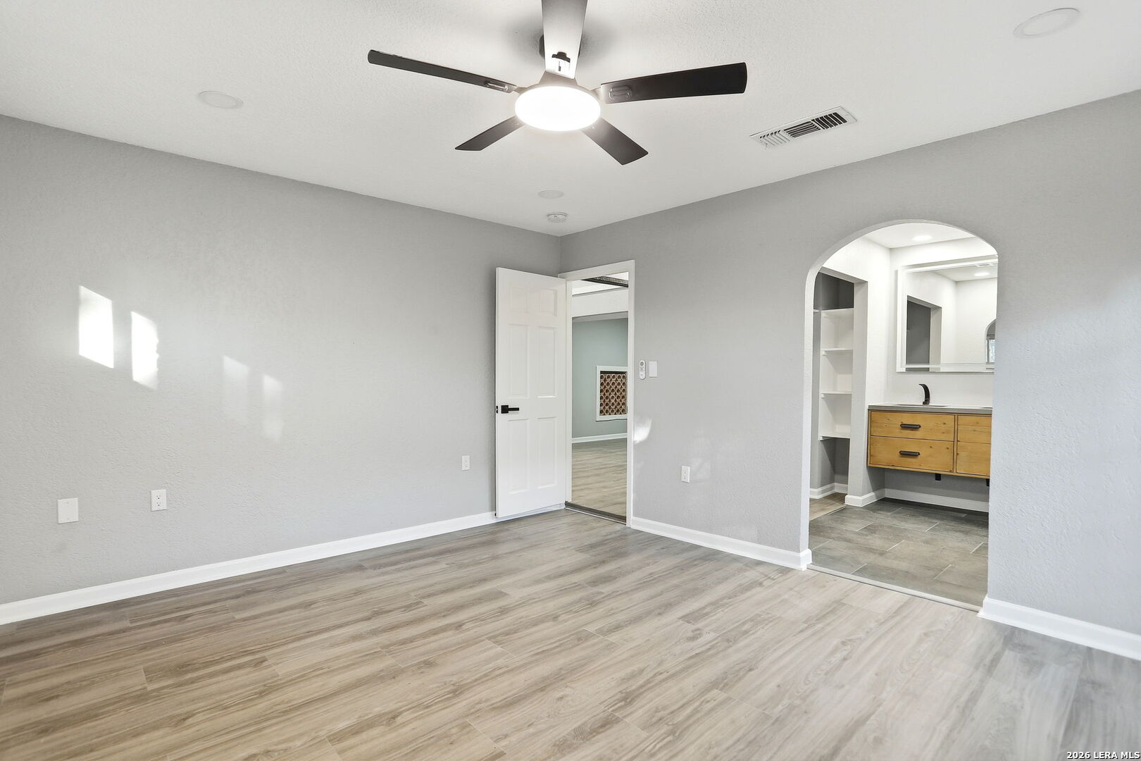 1248 Abbotsbury Universal City TX 78148