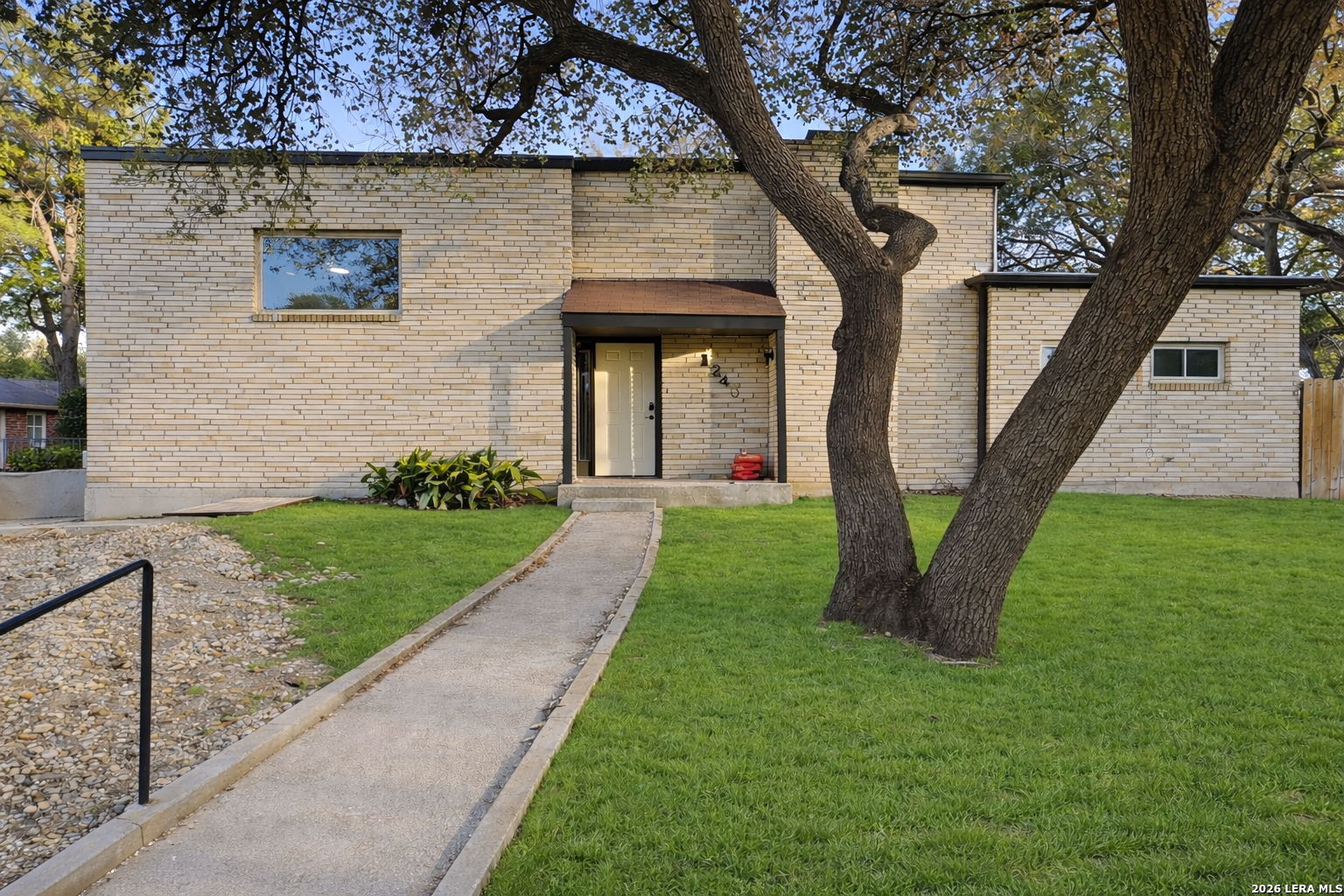 1248 Abbotsbury Universal City TX 78148