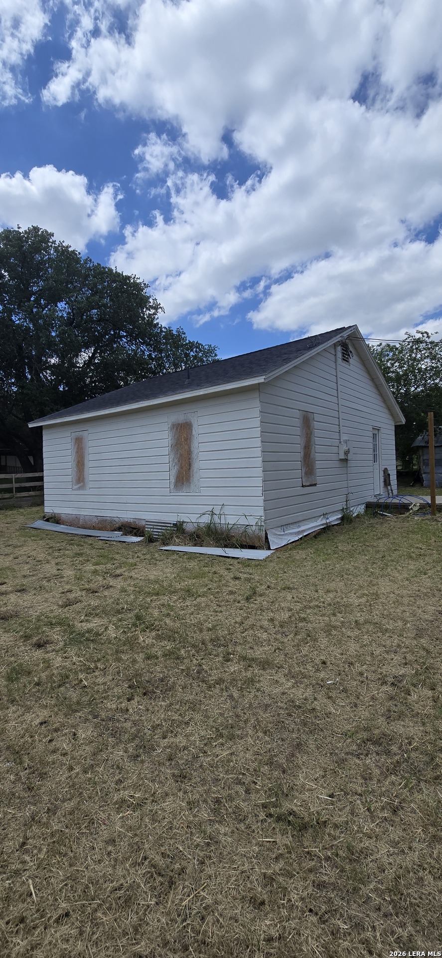 706 Devine Drive Devine TX 78016